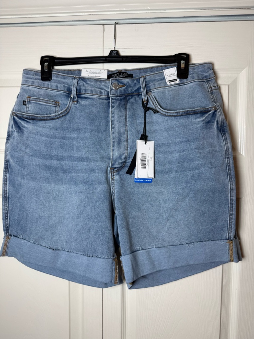 Judy Blue “Hello Gorgeous" Cool Denim Tummy Control Shorts‎
